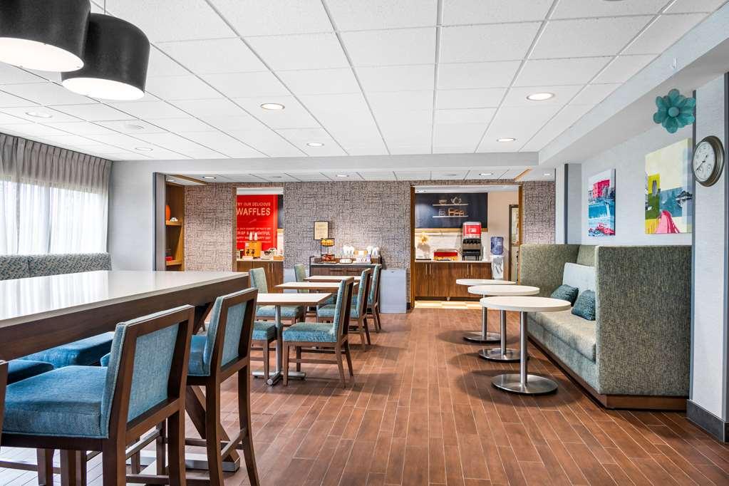 Hampton Inn Grand Rapids/North Walker Εστιατόριο φωτογραφία